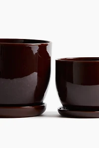 Pot de fleurs en terre cuite avec soucoupe