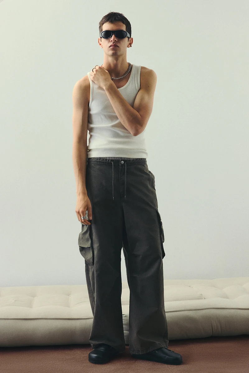 Loose-Fit Washed Cargo Pants