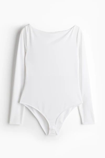 Maillot à encolure bateau