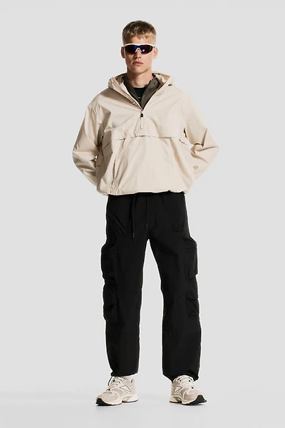 Loose-Fit Water-Repellent Cargo Pants