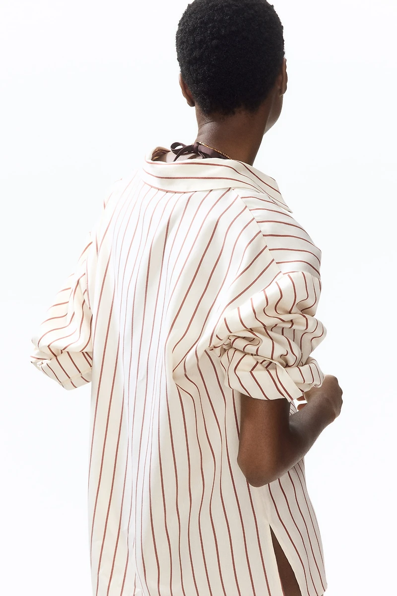 Oversized Pullover Shirt