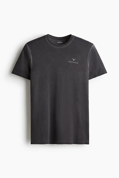 Muscle-Fit Sports Shirt