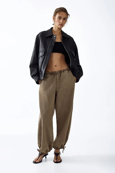 Balloon-Leg Denim Pants