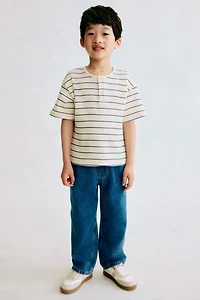 T-shirt gaufré à encolure boutonnée