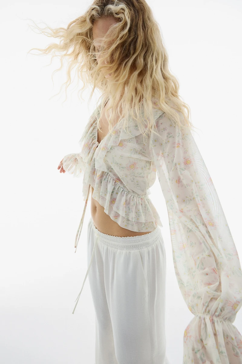 Blouse à volants en filet