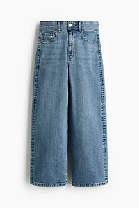 Jean ample à la cheville taille haute