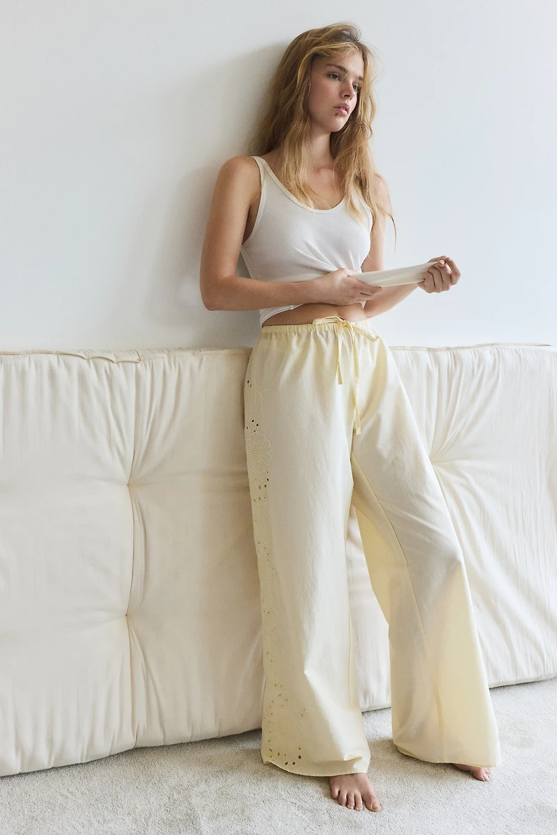 Pantalon de pyjama brodé