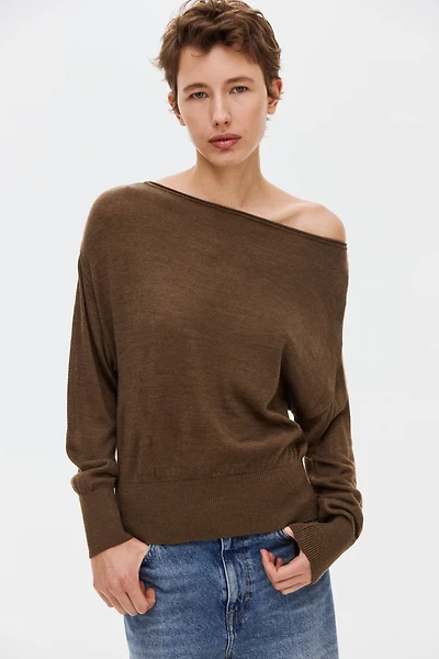 Fine-Knit One-Shoulder Top