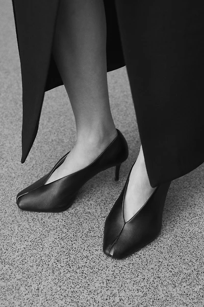 Cutout Leather Pumps