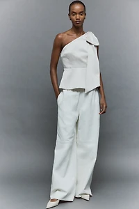 Haut asymétrique avec boucle