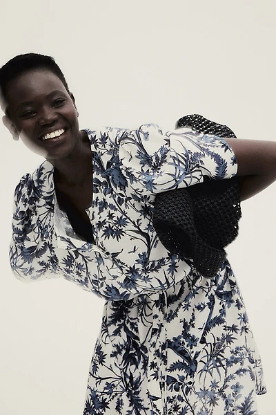 Robe à manches bouffantes