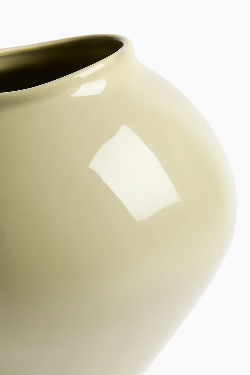 Grand vase irrégulier en grès cérame