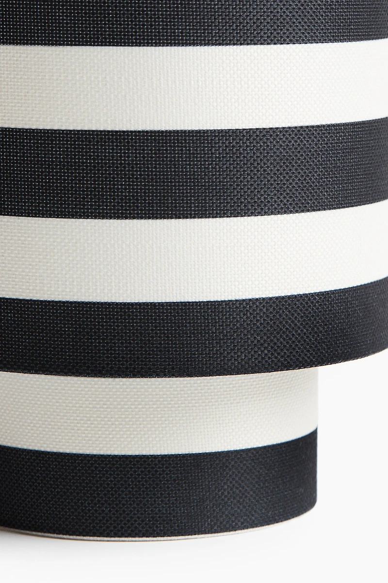 Petite lampe de table habillée de textile