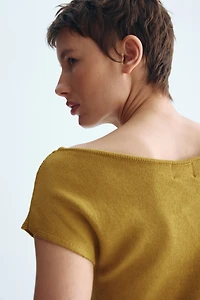 Fine-Knit One-Shoulder Top