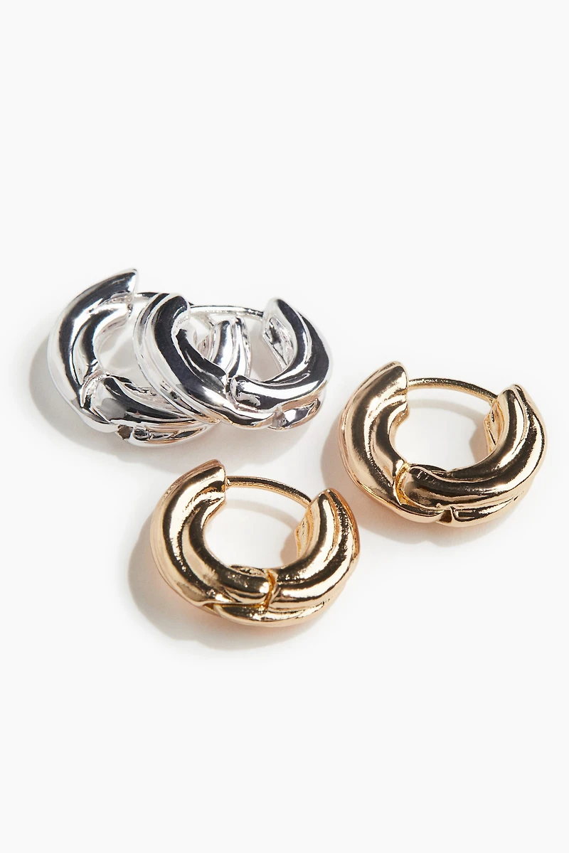 2 pairs hoop earrings