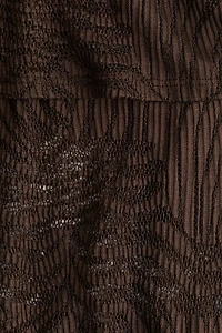 Haut épaules nues en dentelle