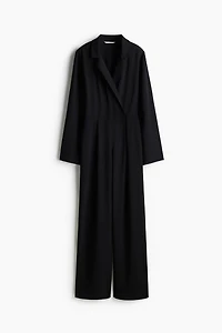 Une pièce pantalon en crêpe