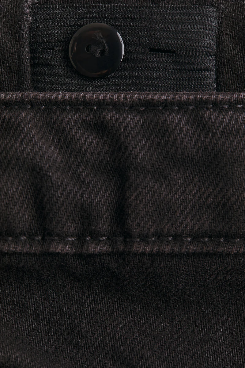 Loose-Fit Jeans