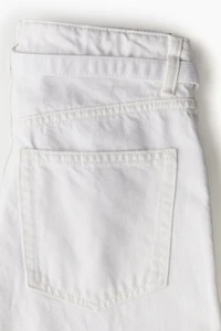 Wide-Leg Belted Jeans