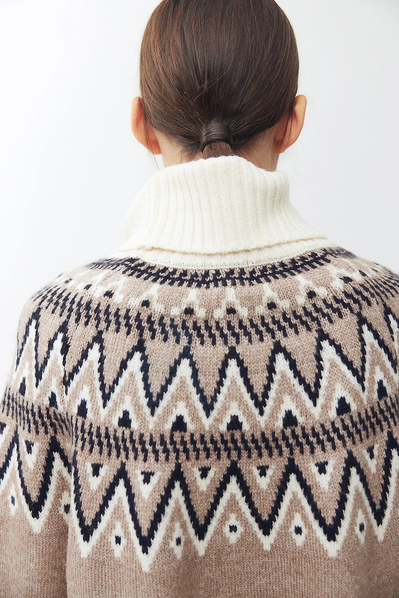 Chandail à col roulé en tricot jacquard