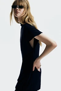 Robe à effet drapé col cheminée