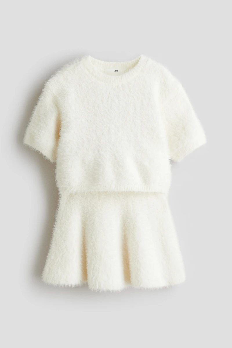 2-Piece Fluffy-Knit Set
