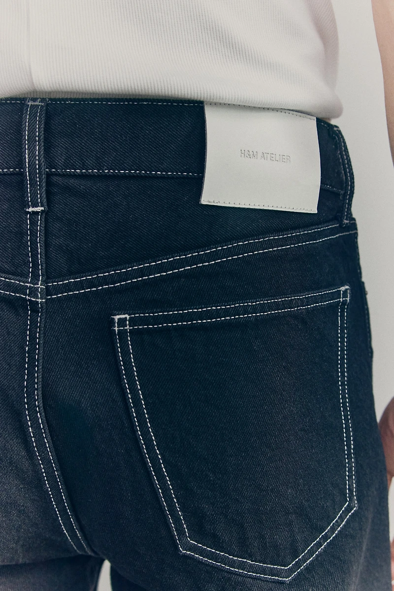 Loose-Fit Twisted Jeans