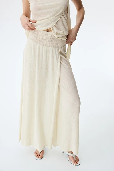 Pantalon froissé à effet croisé