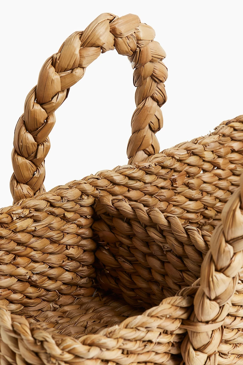 Panier de rangement en jonc de mer