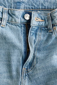 Straight High-Waist Jeans