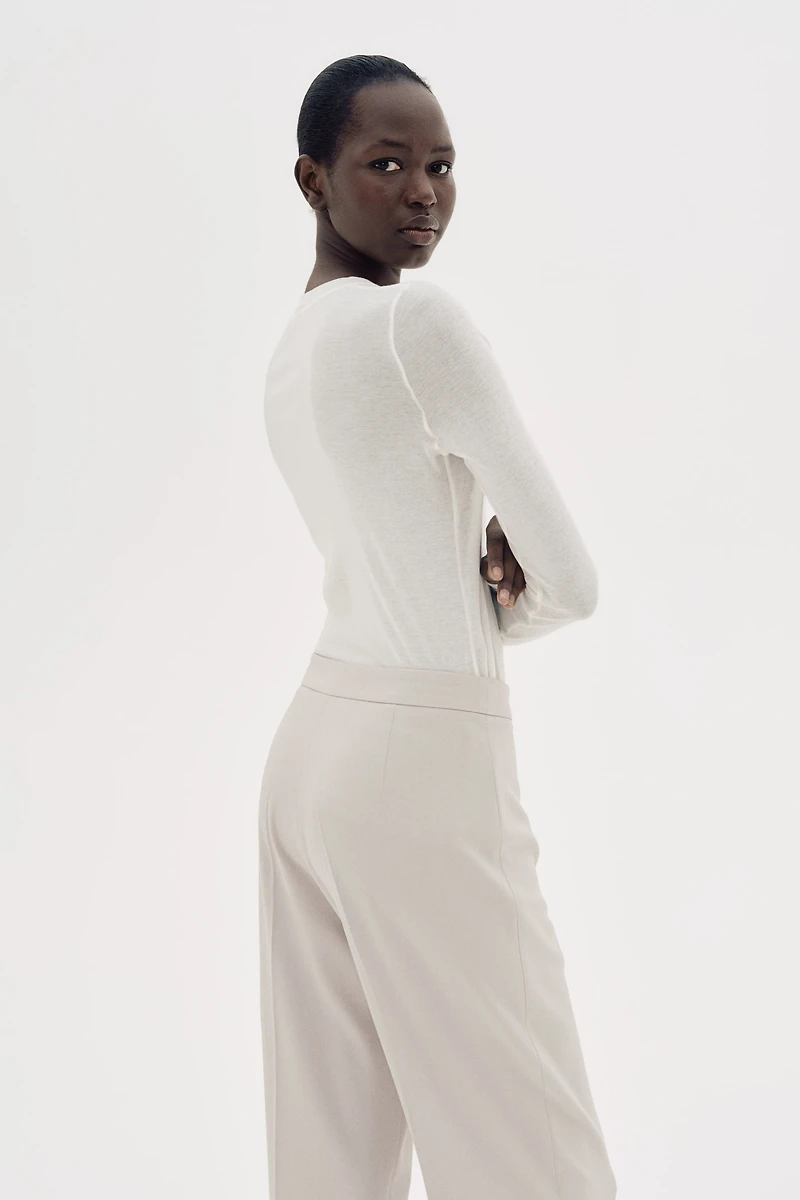 Wide-leg Pants