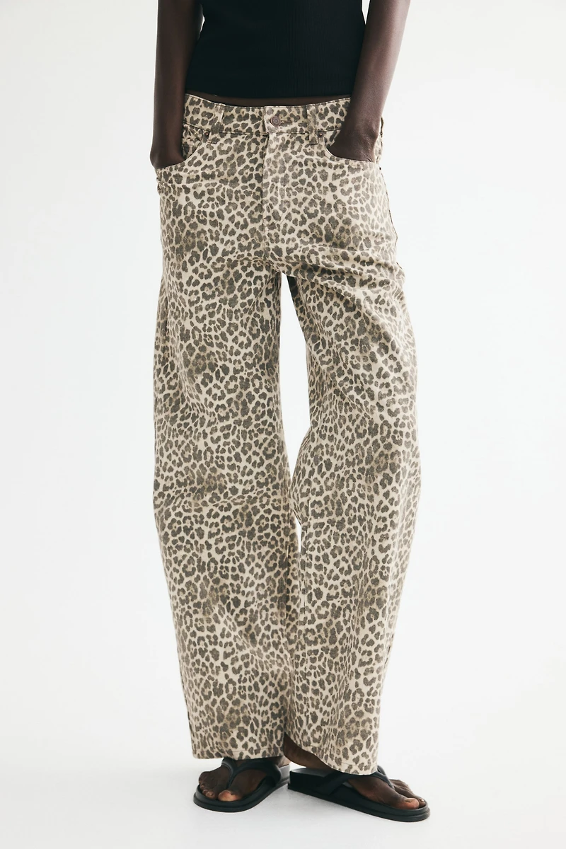 Wide-Leg Regular Waist Jeans