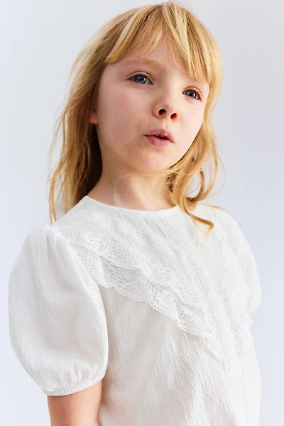 Blouse en coton avec dentelle