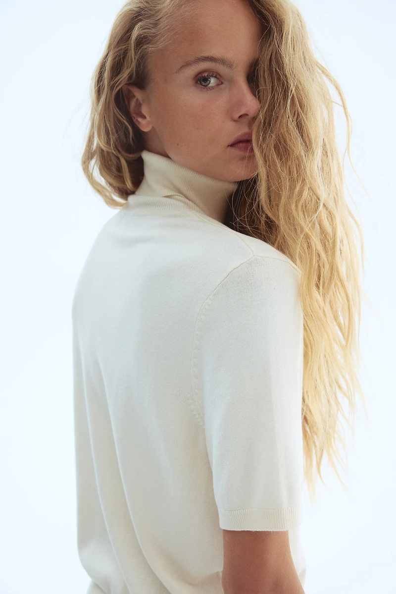 Fine-Knit Turtleneck Top