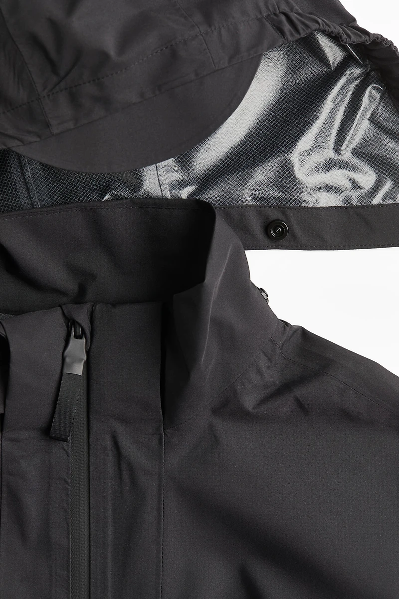 Rain Jacket with StormMove™