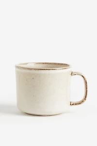 Tasse en grès cérame avec glaçure réactive