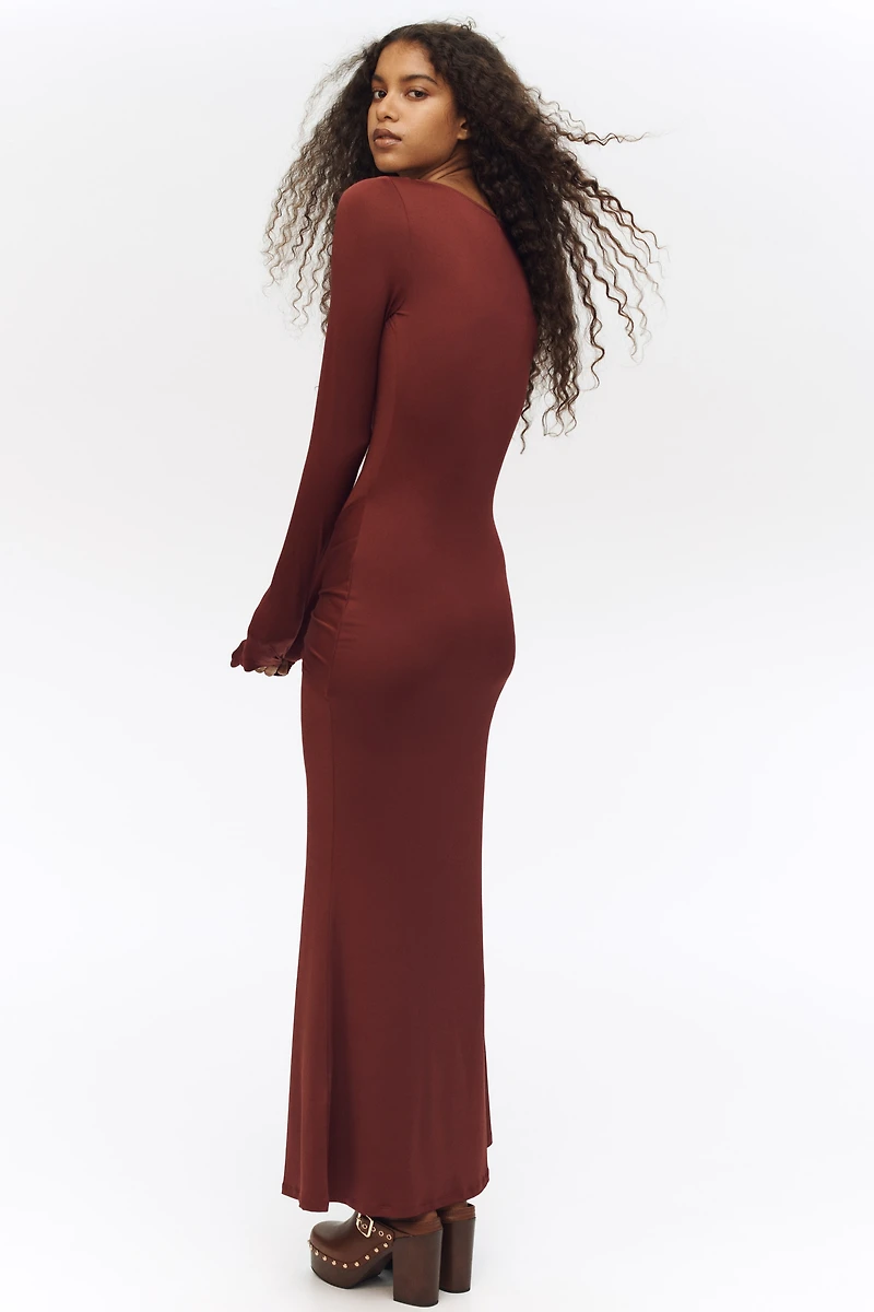 Robe en jersey avec détail à nouer