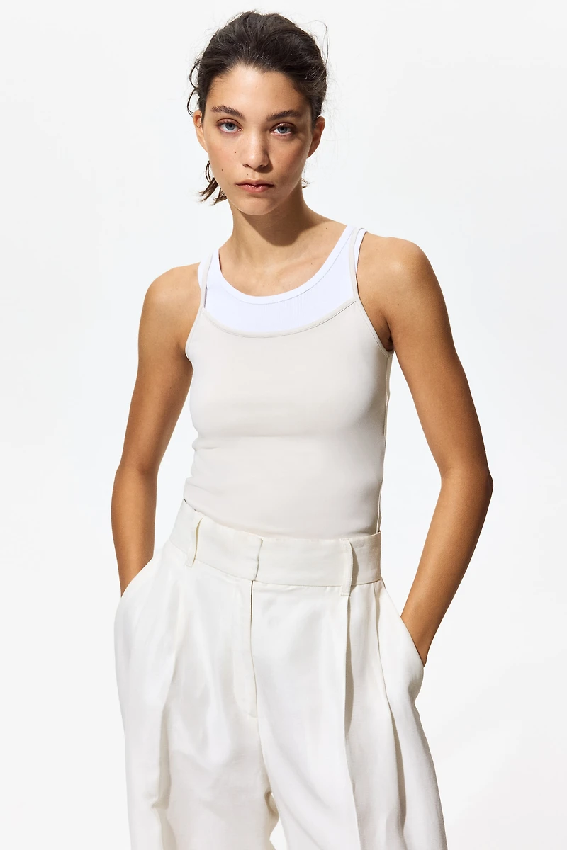 Haut en microfibre avec bretelles fines