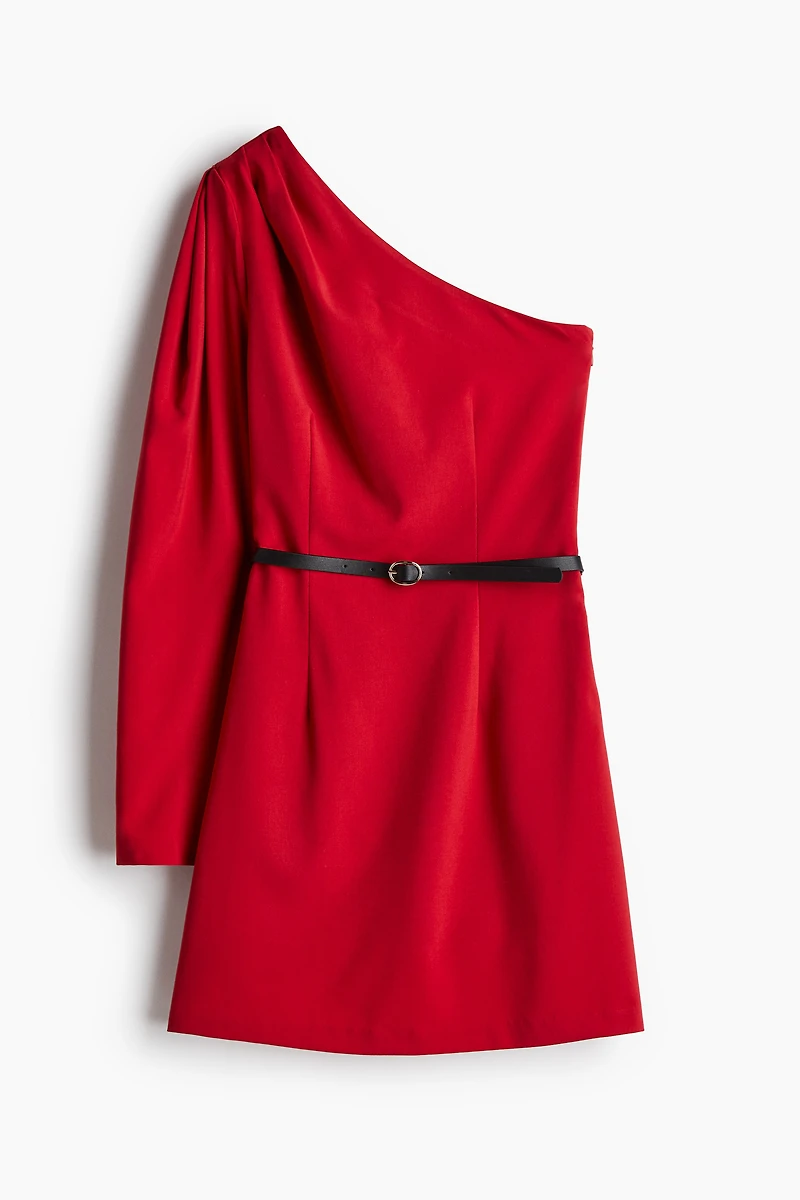 Robe asymétrique avec ceinture