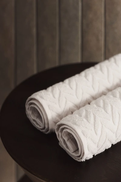 2-Pack Textured Guest Towels