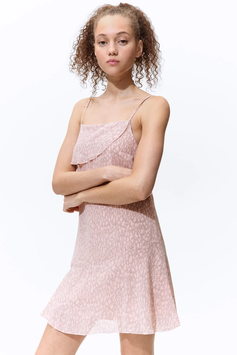 Robe à bretelles fines avec rubans nouer