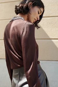 Gilet orné de strass