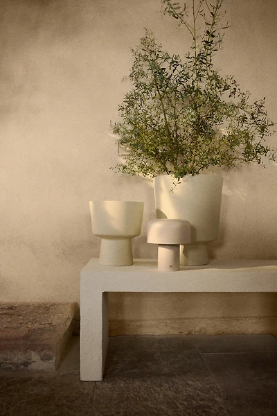 Pot de fleurs en métal