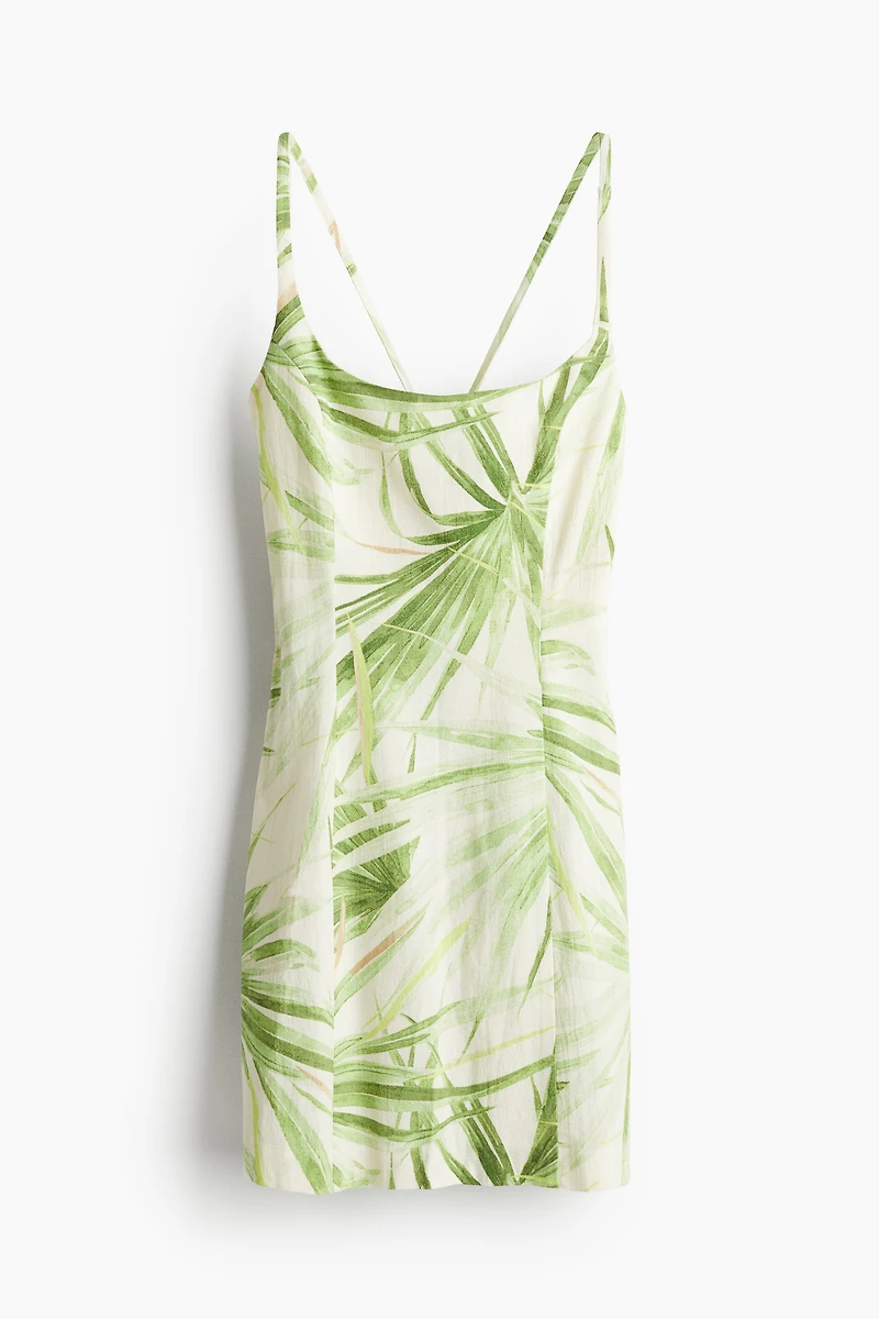 Robe à bretelles très fines