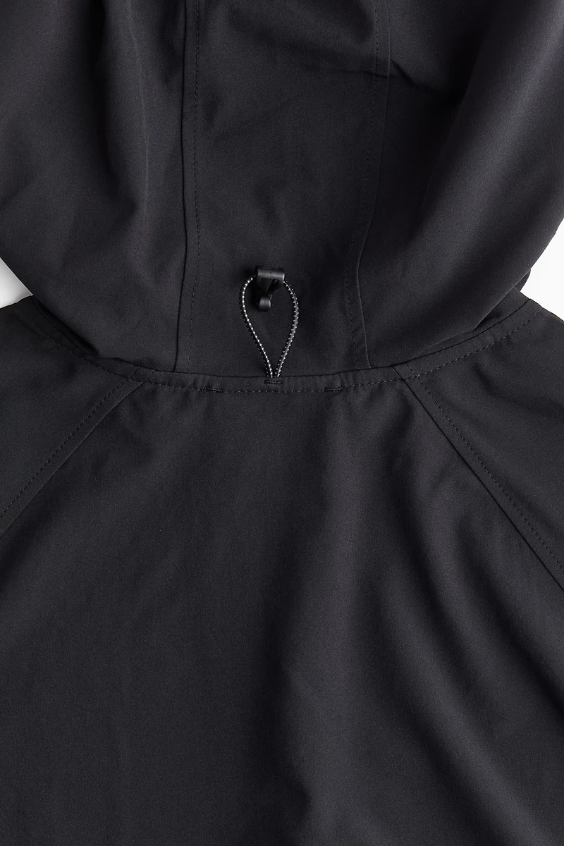Running Anorak with DryMove™