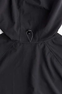 Running Anorak with DryMove™
