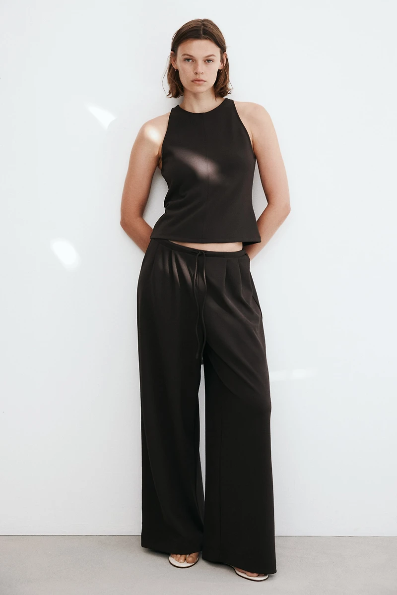 Pantalon plissé avec cordon de serrage