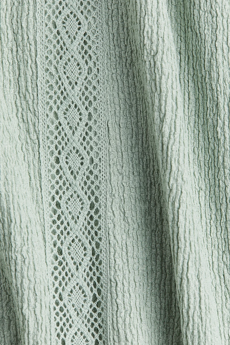 Crinkled Blouse with Lace Details