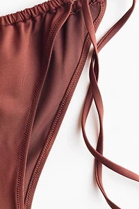 Culotte de bikini audacieuse Tanga à nouer