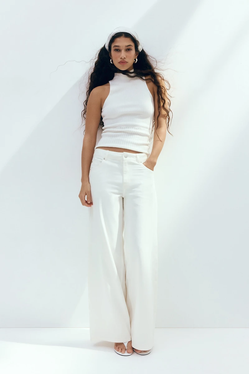 Wide-Leg Regular Waist Jeans